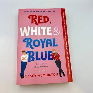 Red White Royal Blue by Casey McQuiston, Paperback